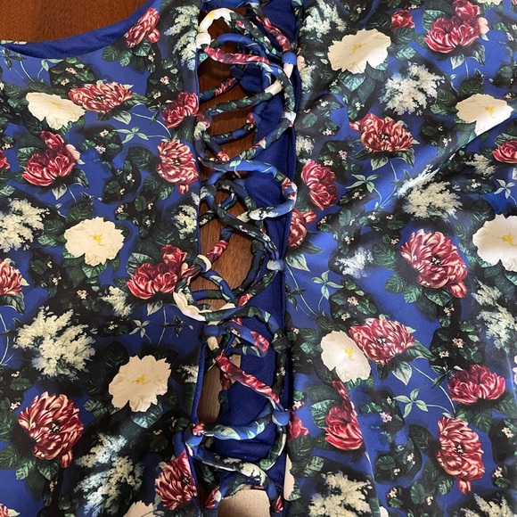 Rachel Roy women’s size Large blue floral side Lace up one piece swimsuit - Picture 4 of 8